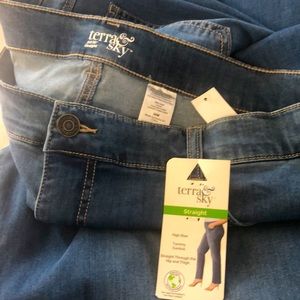 Terra&Sky, stretch, high rise, tummy control, size 20W jeans.